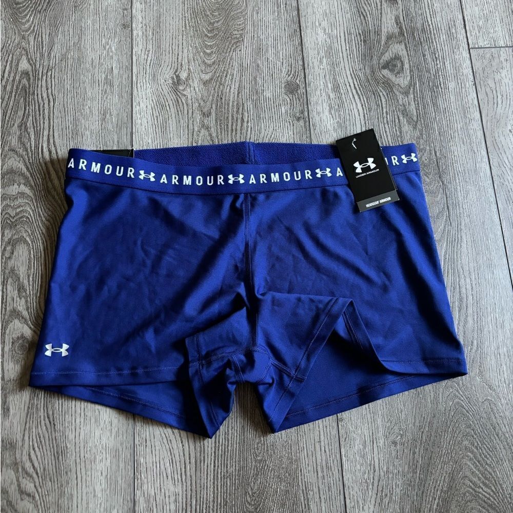 Under armour woman’s compression mid rise shorts